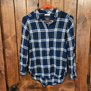 American Eagle Boyfriend Fit Blue Plaid Flannel size med